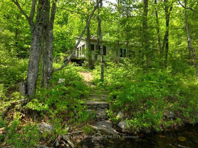 3465 Hughes Landing Rd, Addington Highlands, Ontario, 