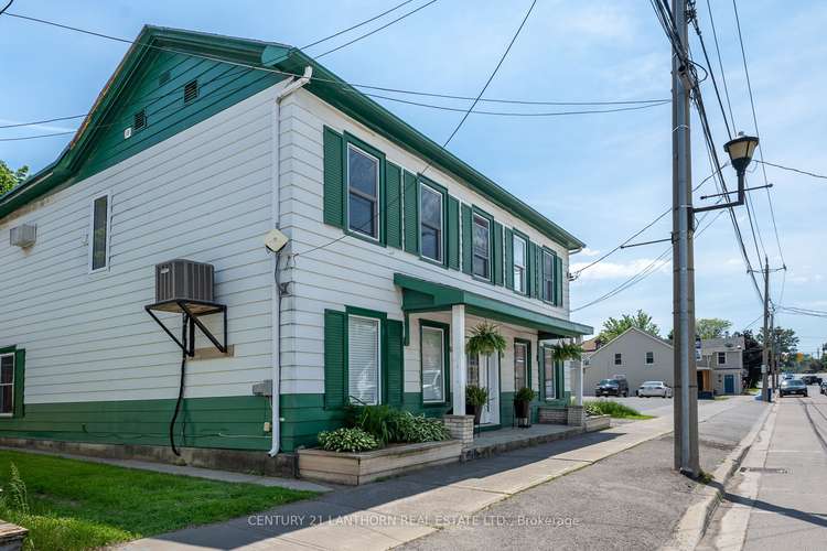 60 Main St, Prince Edward County, Ontario, Picton