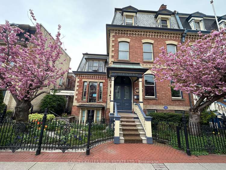 211 Carlton St, Toronto, Ontario, Cabbagetown-South St. James Town