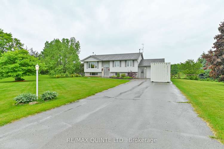 118 Hennessey Rd, Quinte West, Ontario, 