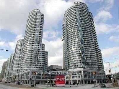 19 Grand Trunk Cres, Toronto, Ontario, Waterfront Communities C1