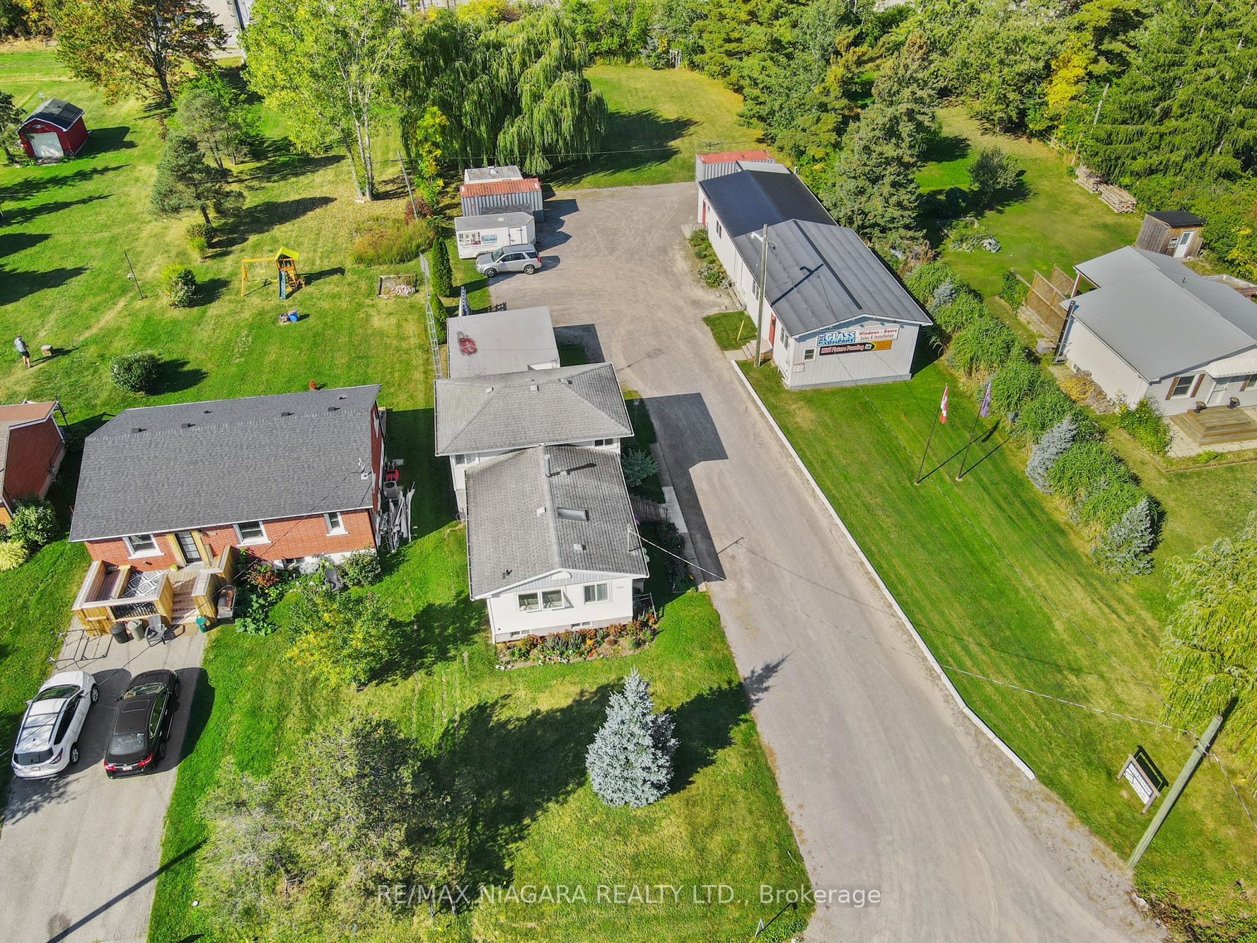 1563 Thompson Rd, Fort Erie, Ontario, 