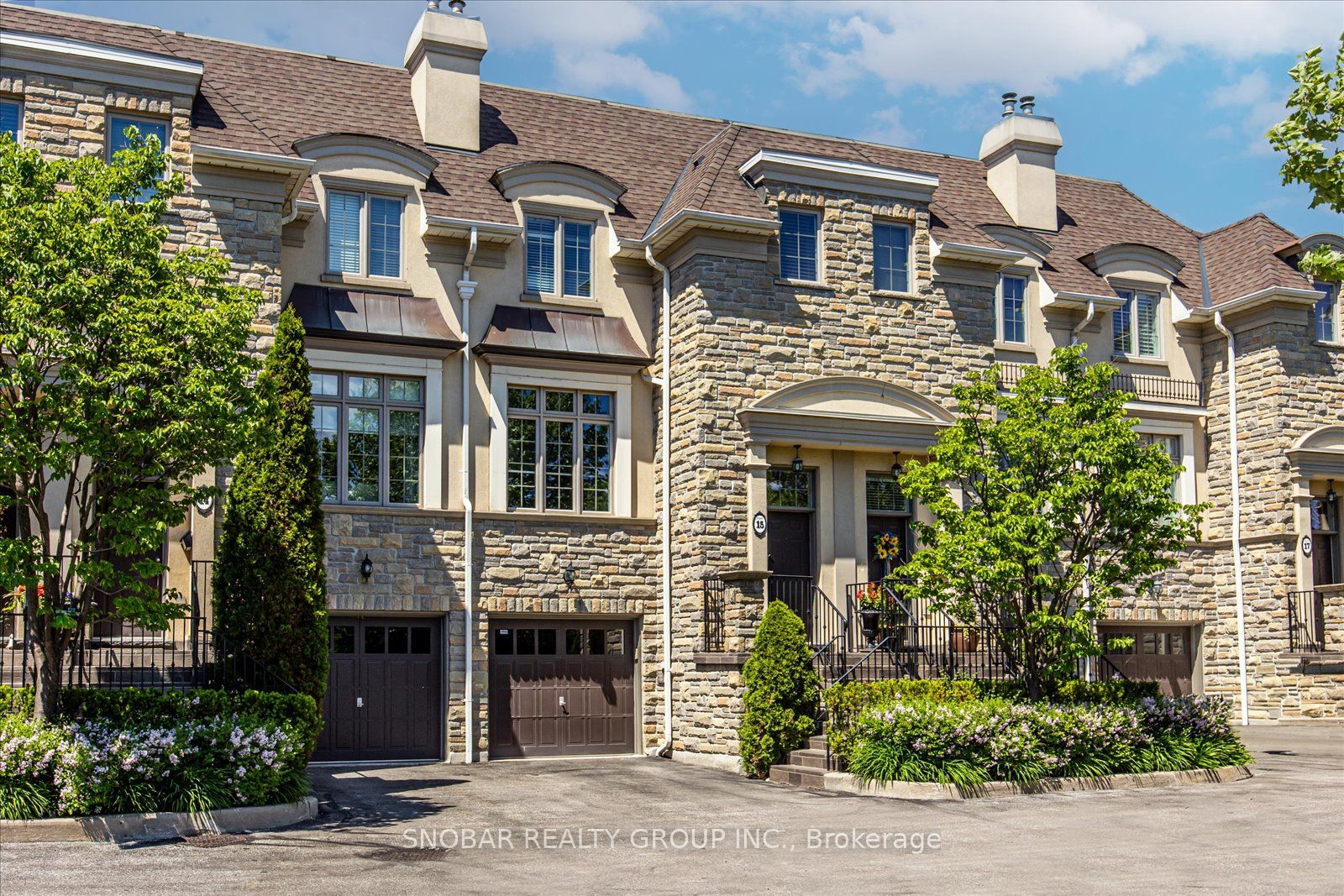 208 La Rose Ave, Toronto, Ontario, Willowridge-Martingrove-Richview