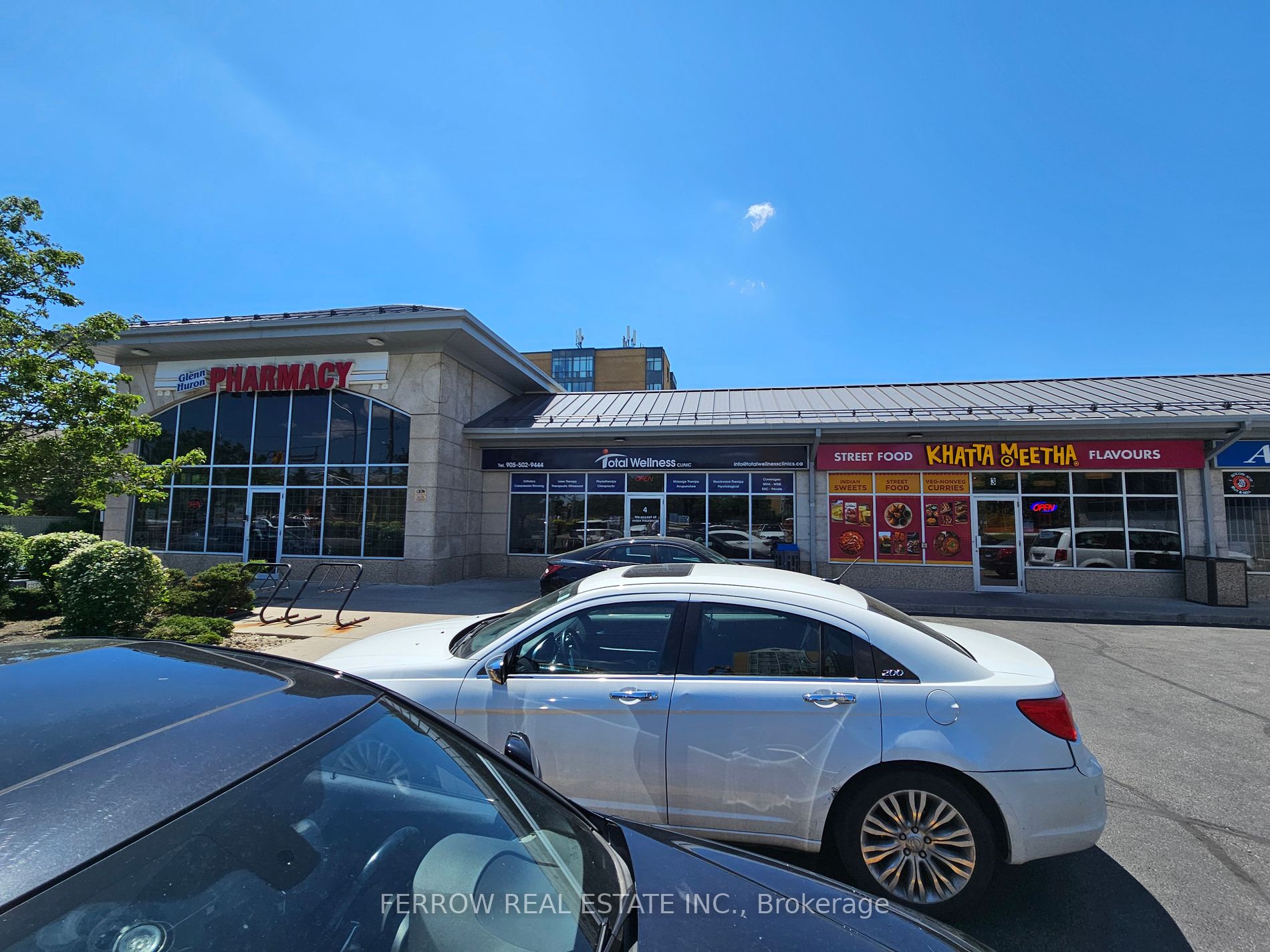 1 Glenn Hawthorne Blvd, Mississauga, Ontario, Gateway