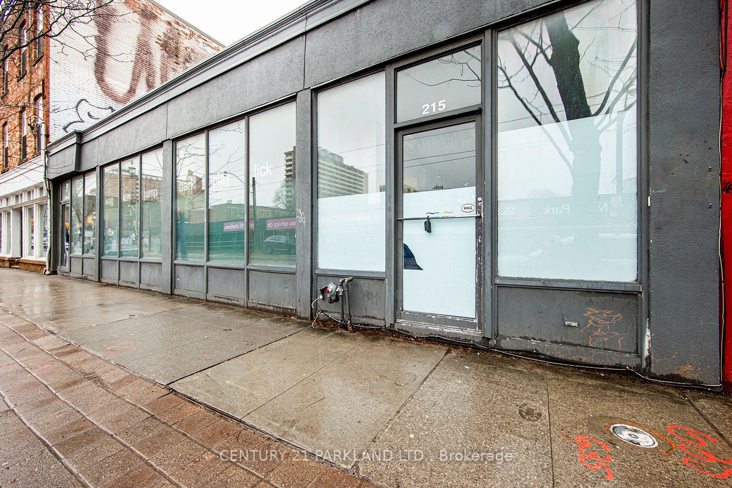 215 Queen St E, Toronto, Ontario, Moss Park