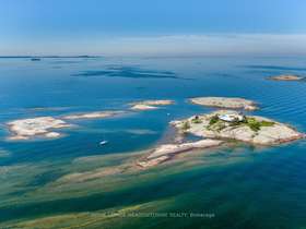 2 3700 The Table Rock Islands, Muskoka, Ontario