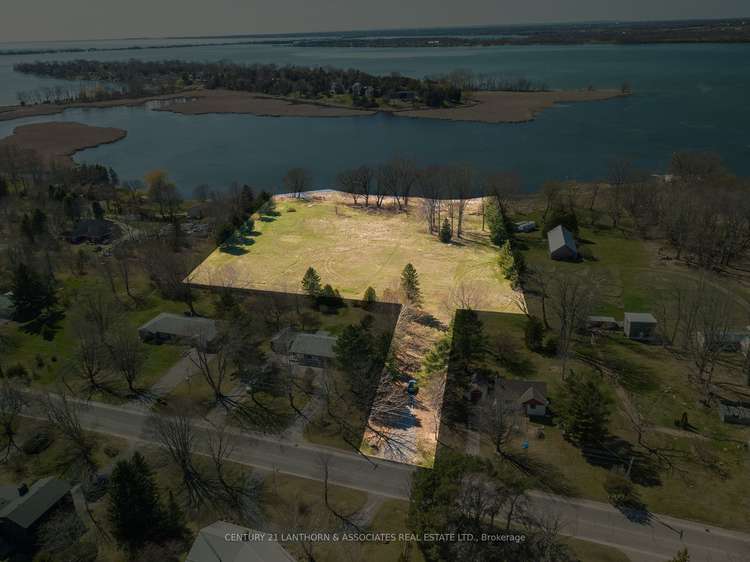 1448 County 12 Rd, Prince Edward County, Ontario, Hallowell