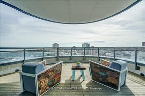 55 Port St E