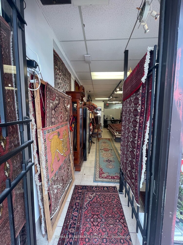 3356 Lake Shore Blvd W, Toronto, Ontario, Long Branch