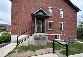 244 Penetanguishene Rd
