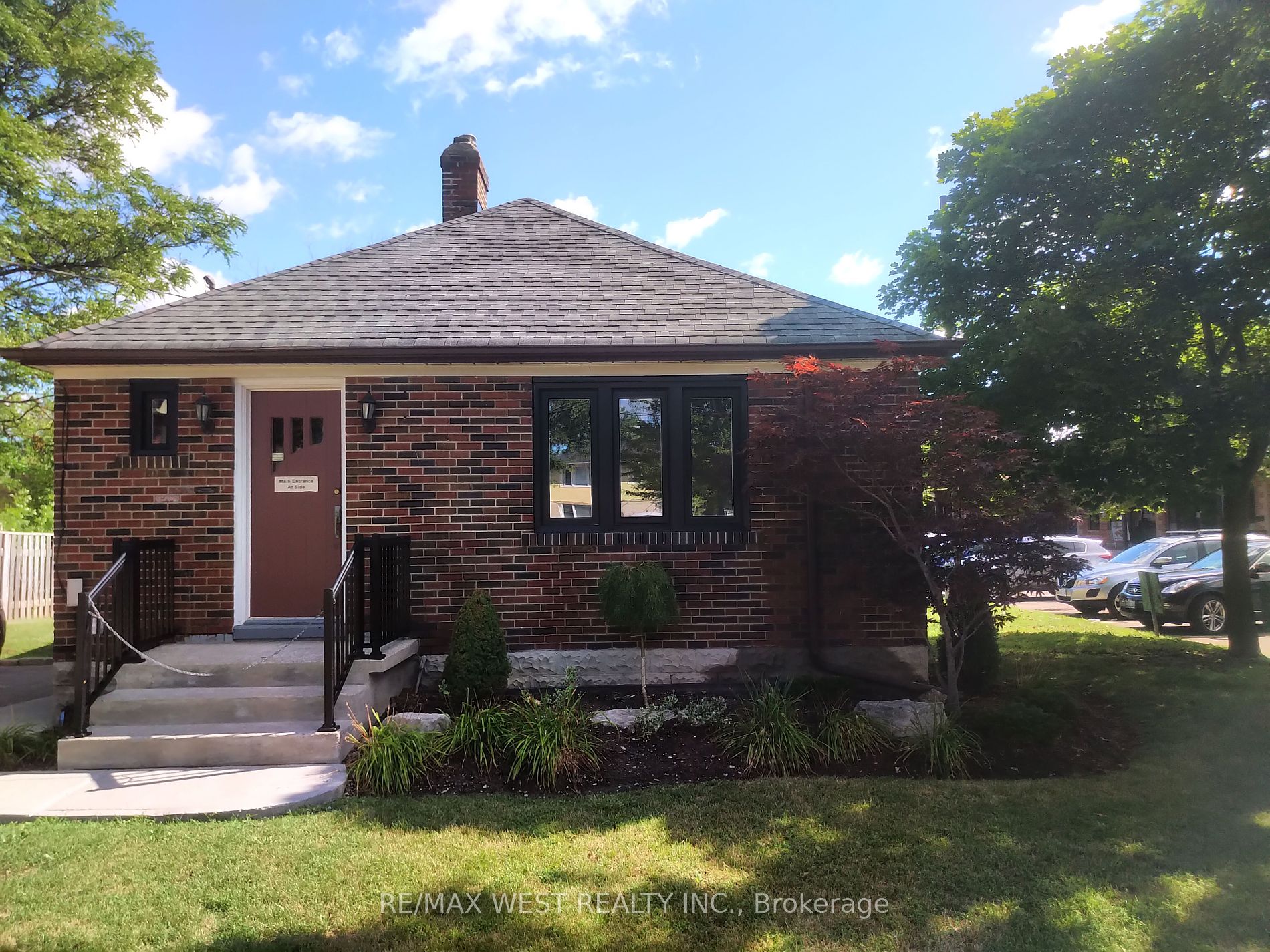 57 Queen St S, Mississauga, Ontario, Streetsville