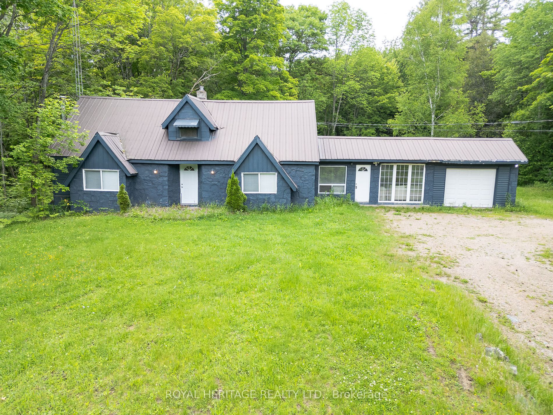 17415 HWY 35 St, Algonquin Highlands, Ontario, 