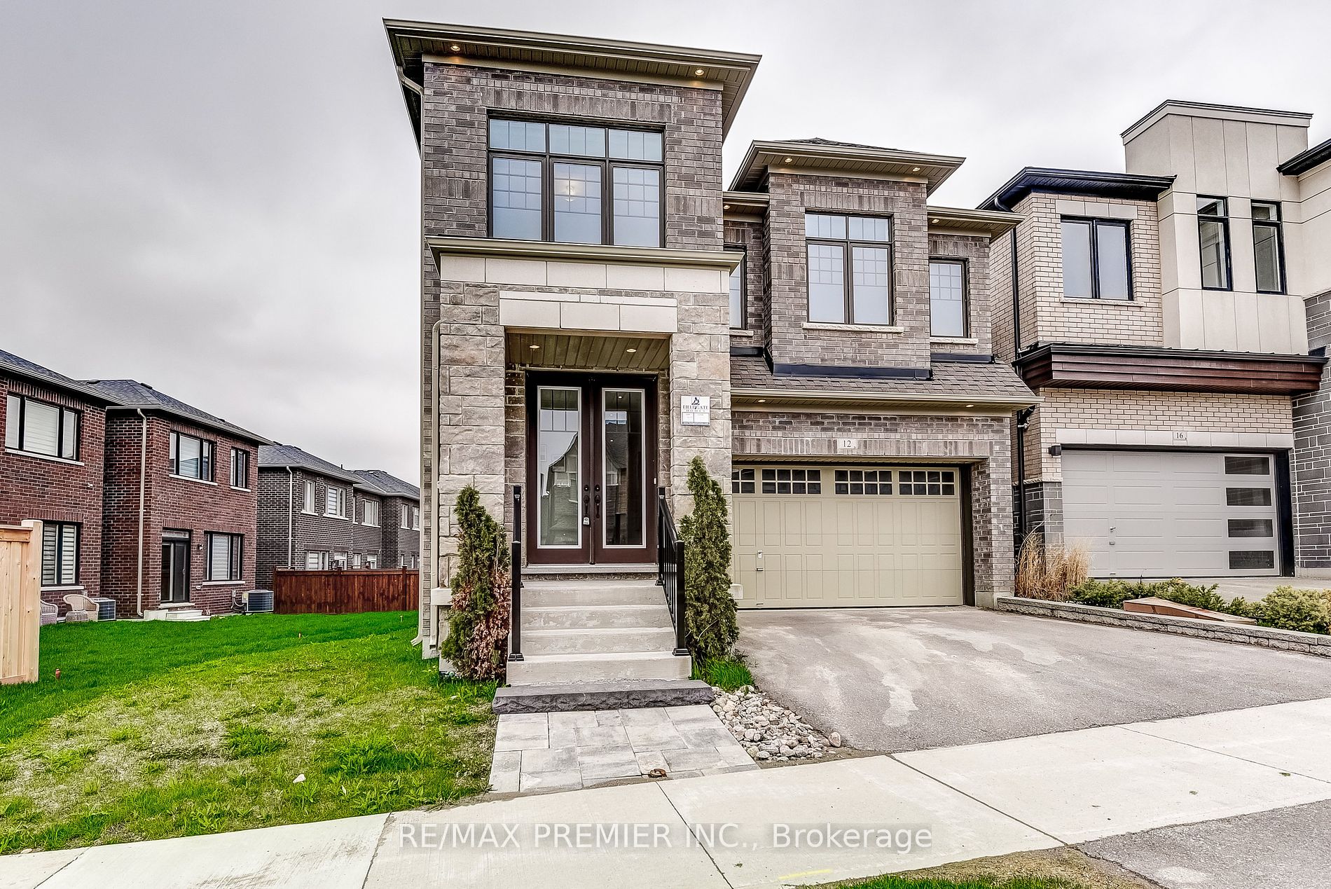 12 McKean Dr, Whitchurch-Stouffville, Ontario, Stouffville