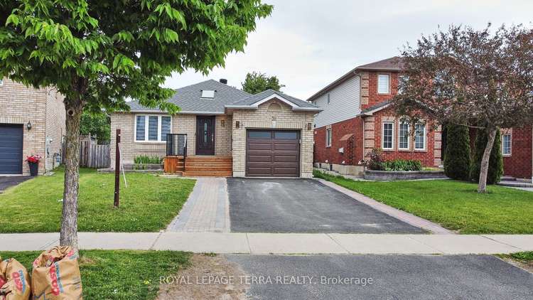 38 Ambler Bay, Barrie, Ontario, Georgian Drive