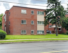 450B Upper Gage Ave, Hamilton, Ontario , MLS #X8429194 , Image - 1