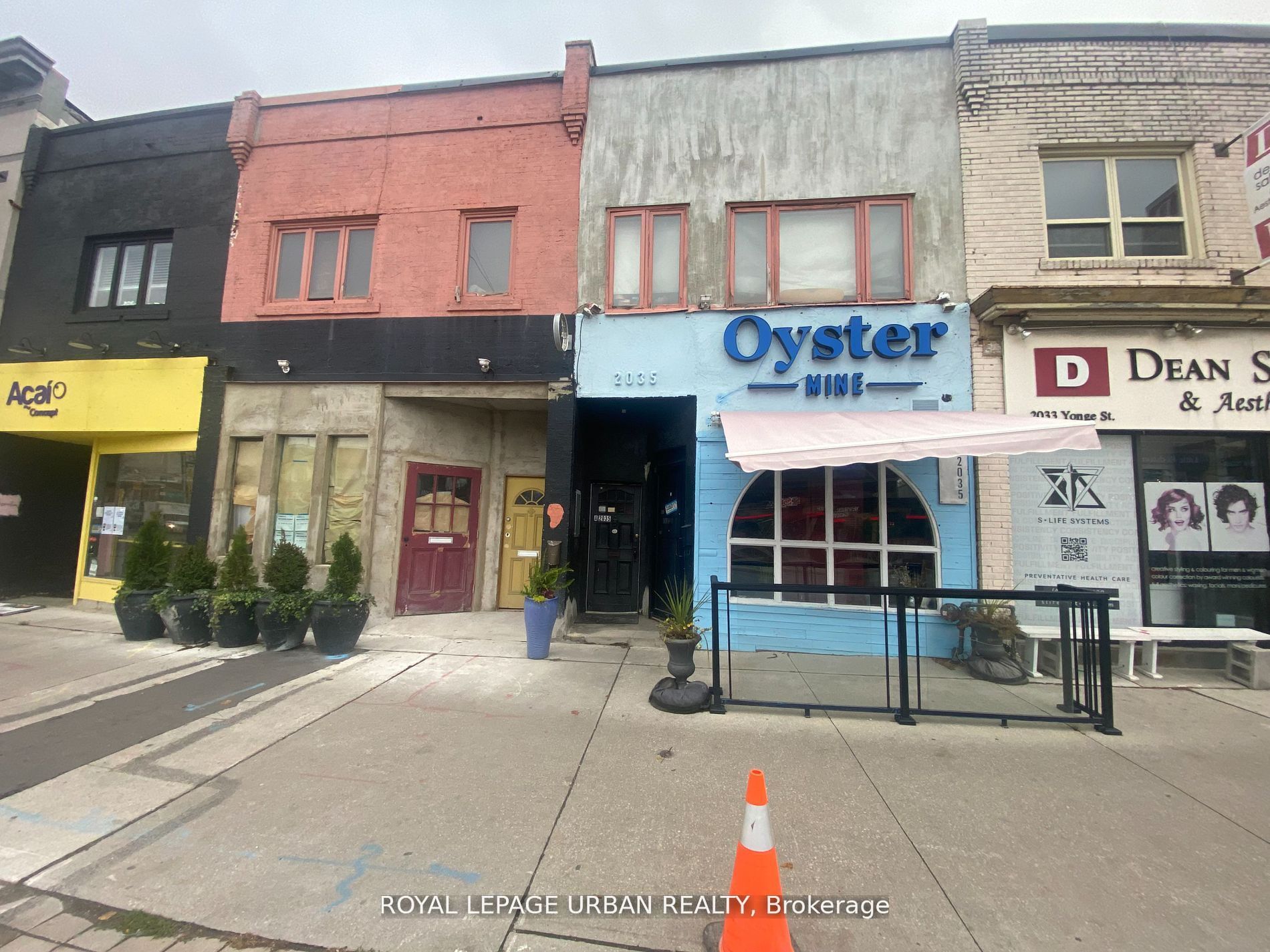 2035 Yonge St, Toronto, Ontario, Mount Pleasant West