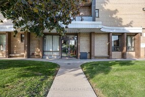 825 Kennedy Rd