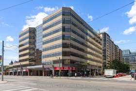 250 Dundas St W, Toronto, Ontario