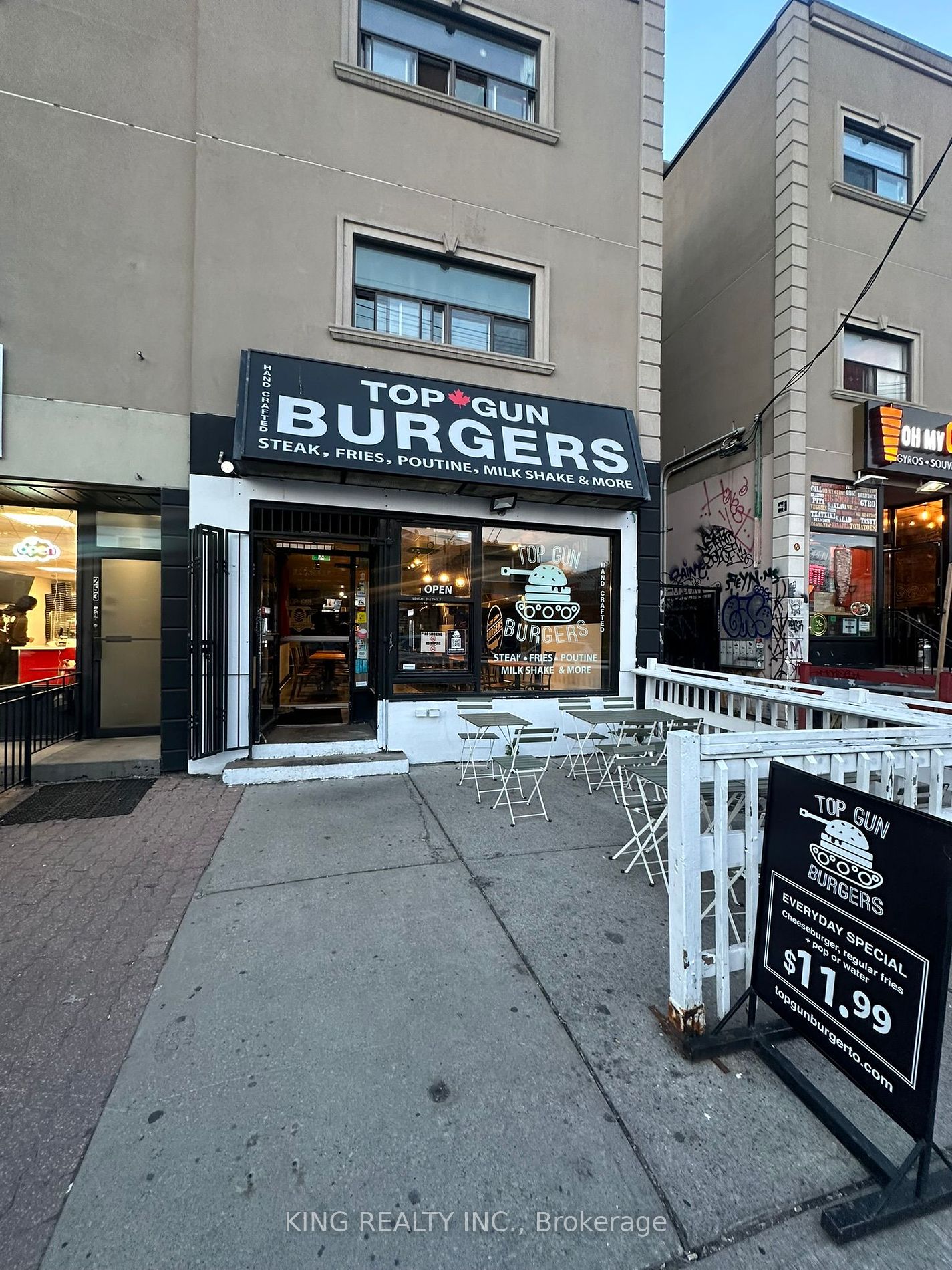 251 Augusta Ave, Toronto, Ontario, Kensington-Chinatown