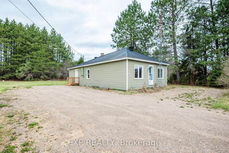 74 DAWSON Rd, South Algonquin, Ontario, 