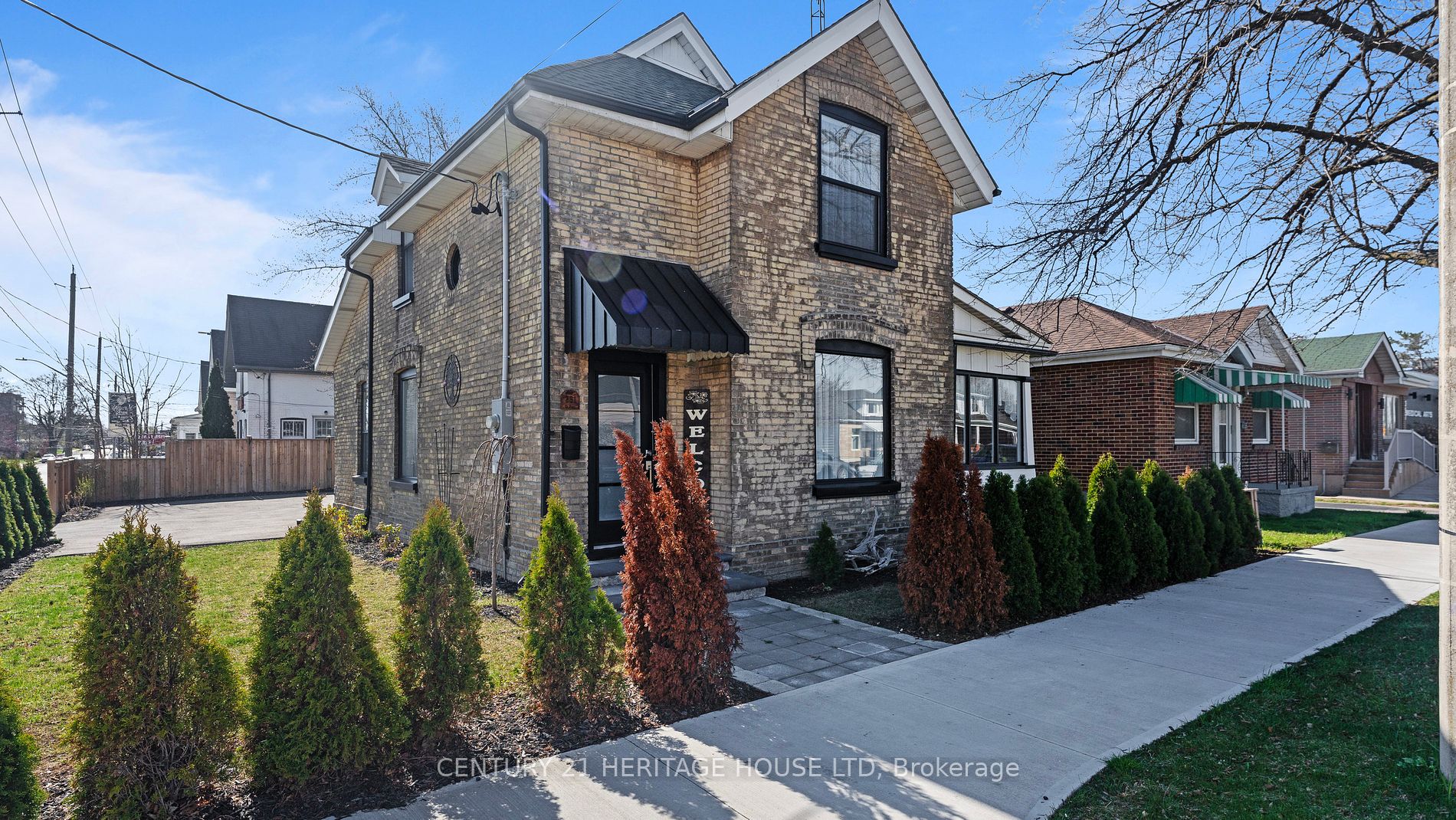 361 ST PAUL Ave, Brantford, Ontario, 