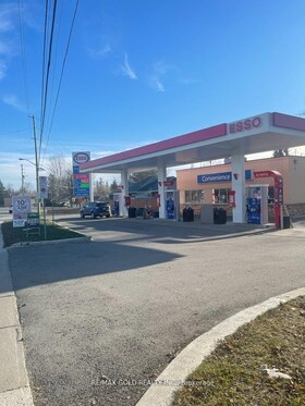 12 Guelph St, Halton, Ontario , MLS #W8465428 , Image - 1