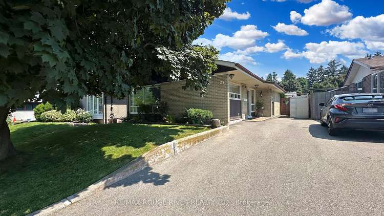 27 Shoreland Cres, Toronto, Ontario, Woburn