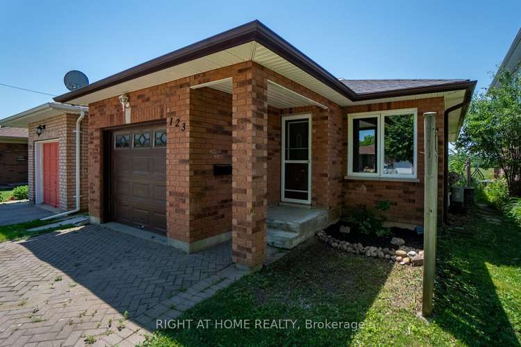 123 Benson Dr, Barrie, Ontario, Northwest