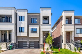 12 Heathrow Lane, Peel, ON , MLS #W12350895 , Image - 1