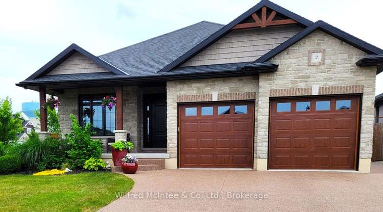 2 Blowes Dr, Stratford, Ontario, 