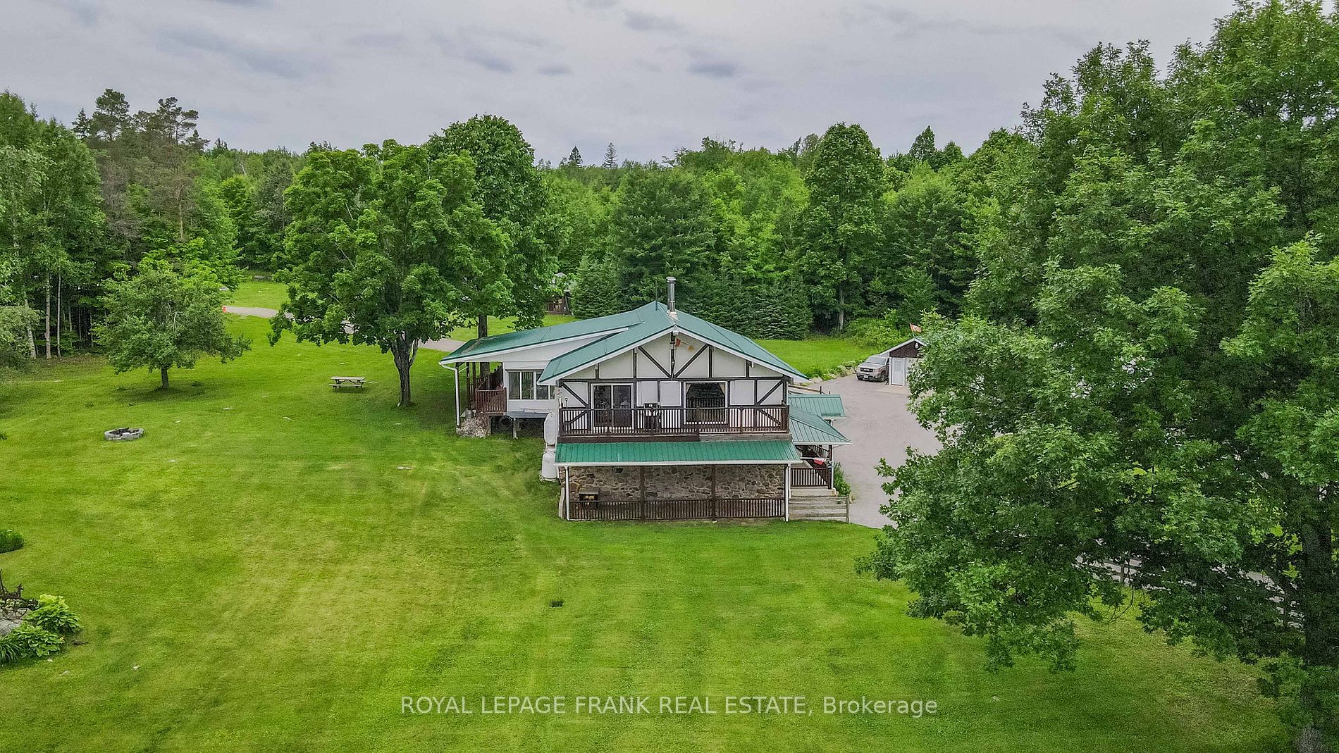 497 Mooney Rd, Hastings Highlands, Ontario, 