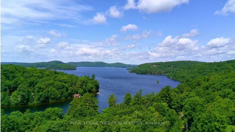 1015 Bayview Point Rd, Lake of Bays, Ontario, 