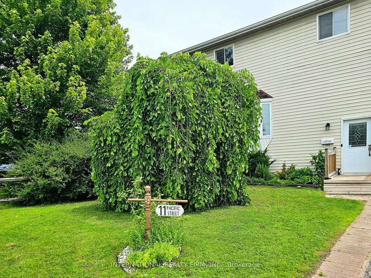 11 Pacific St, Quinte West, Ontario, 