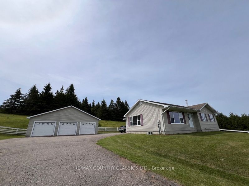 38 Bruce Rd, Bancroft, Ontario, 