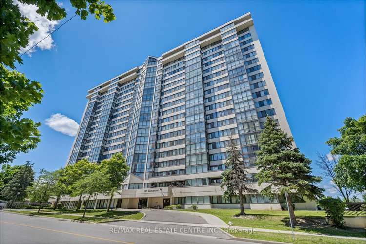 10 Markbrook Lane, Toronto, Ontario, Mount Olive-Silverstone-Jamestown