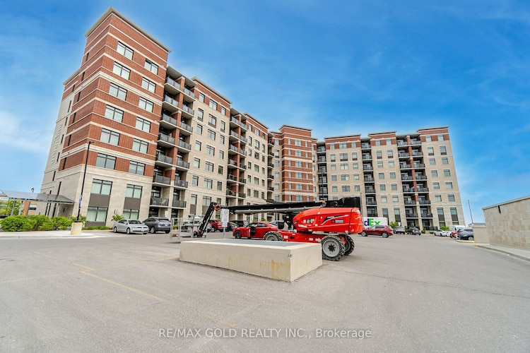 39 New Delhi Dr, Markham, Ontario, Cedarwood