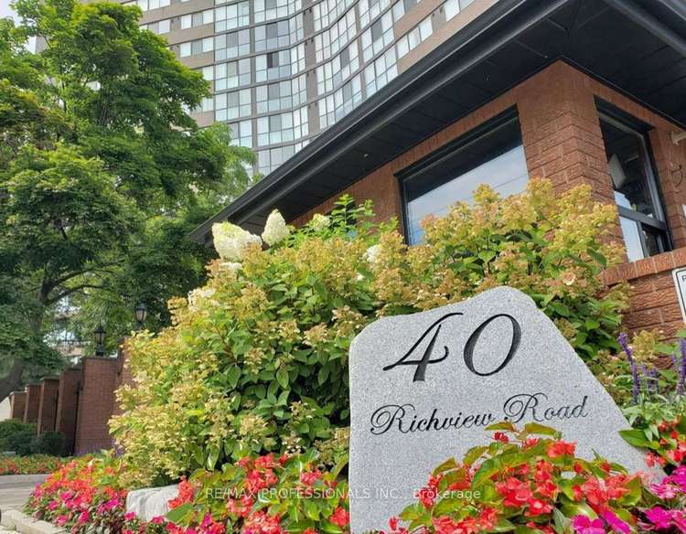 40 Richview Rd, Toronto, Ontario, Humber Heights