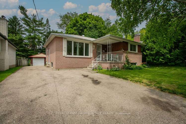 32 Queen St, Barrie, Ontario, Codrington