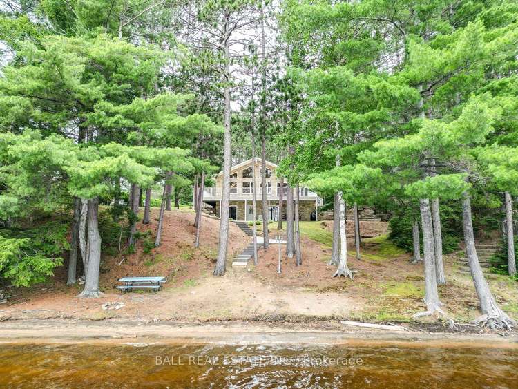 1586 North McKenzie Lake Rd, South Algonquin, Ontario, 