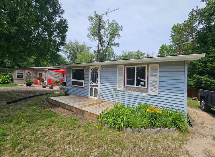 6346 London Rd, Lambton Shores, Ontario, 