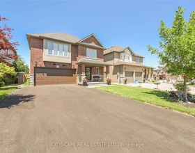 19 Staples Lane, Hamilton, ON , MLS #X12922860 , Image - 1