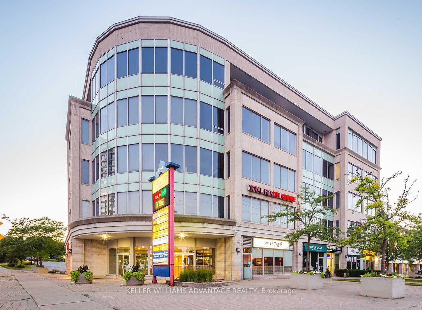 7368 Yonge St, Markham, Ontario, Thornhill