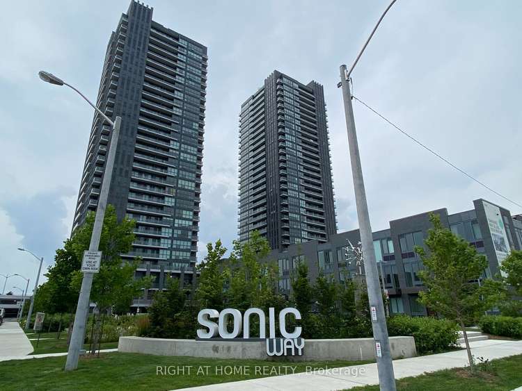 2 sonic Way, Toronto, Ontario, Flemingdon Park