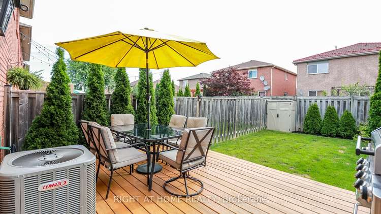 31 Lee Cres, Barrie, Ontario, Holly