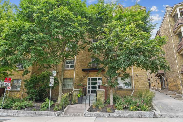 2404 Queen St E, Toronto, Ontario, Birchcliffe-Cliffside