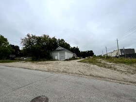 18 Park Ave E, Waterloo, Ontario , MLS #X9032816 , Image - 1