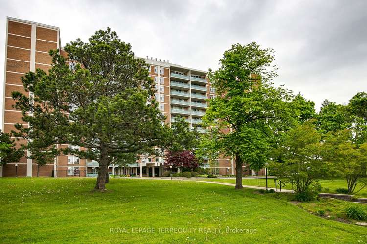 44 Longbourne Dr, Toronto, Ontario, Willowridge-Martingrove-Richview