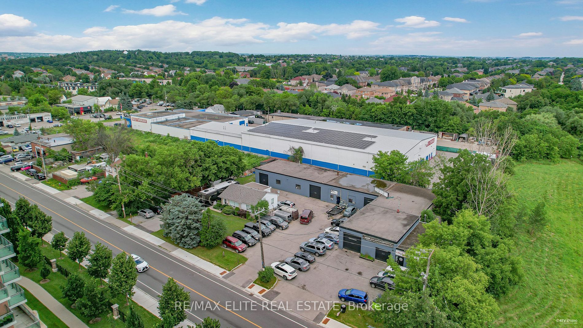 305 Red Maple Rd, Richmond Hill, Ontario, South Richvale