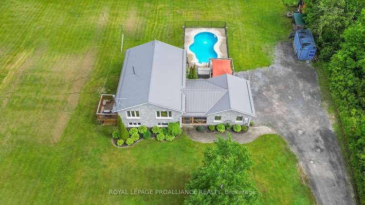 864 Scuttlehole Rd, Belleville, Ontario, 