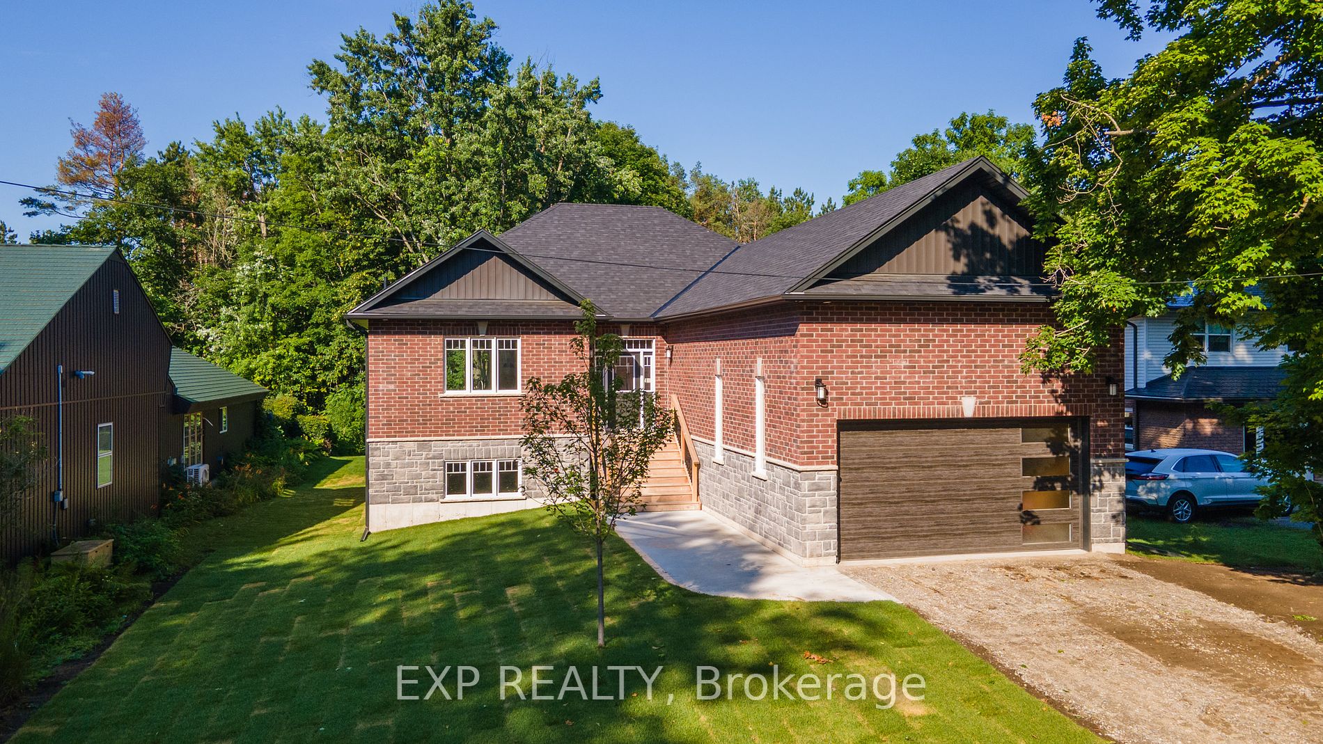 8 Alexander St, Springwater, Ontario, Anten Mills